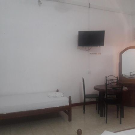 Hotel Blue Whale Dżafna Zewnętrze zdjęcie